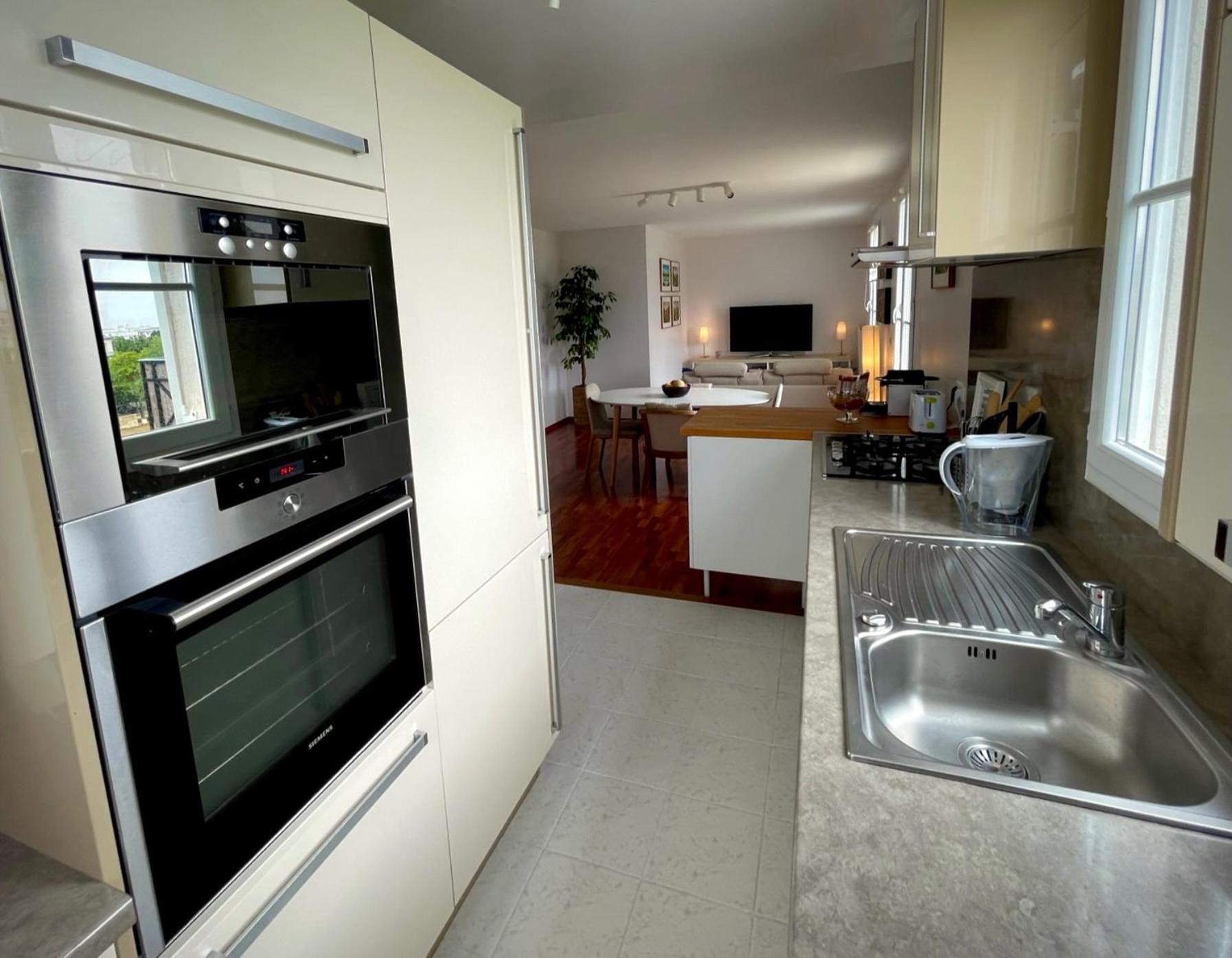 Family'S Appartement Disney Paris , 2 Parking Сери Екстериор снимка